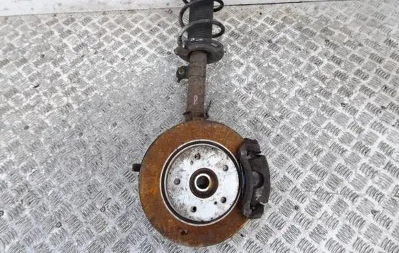 Suzuki Swift II Front wheel hub spindle knuckle 4160170L00