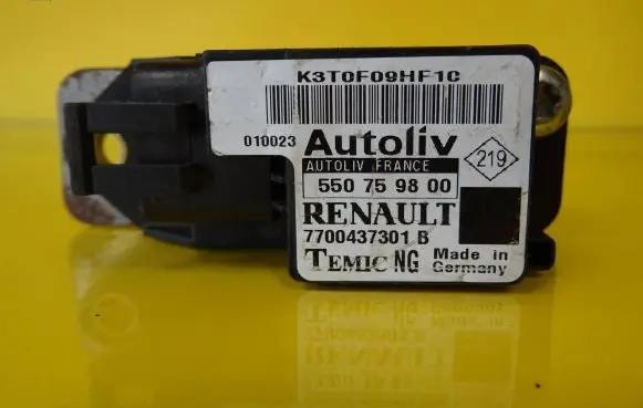 Renault Scenic I Airbag deployment crash/impact sensor 7700437301B
