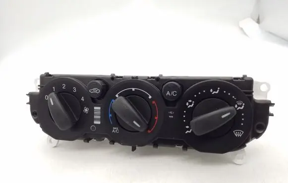 Ford Focus Climate control unit BM5118549 BM5T19980 CM5T19980