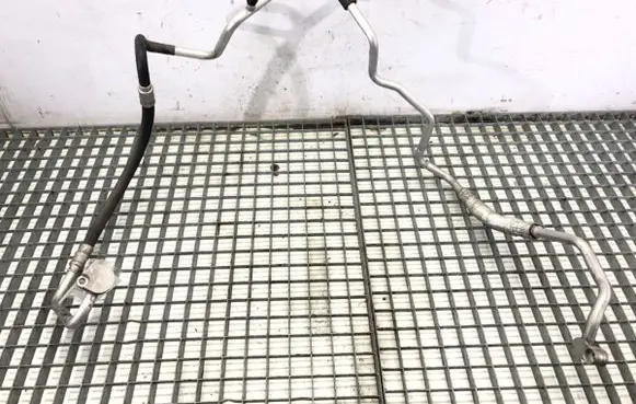 Air conditioning (A/C) pipe/hose