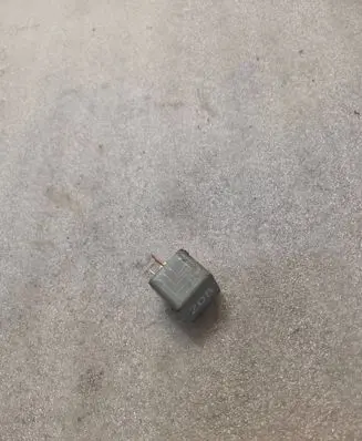 Audi A6 S6 C4 4A Other relay 8A0951253B