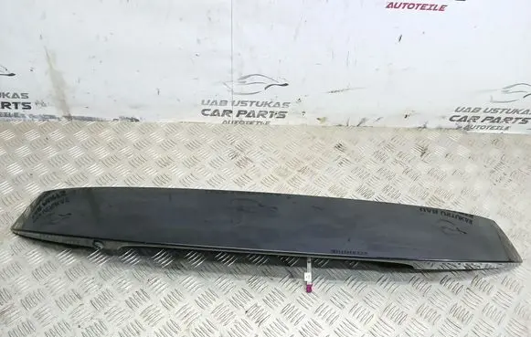 Tailgate/trunk spoiler