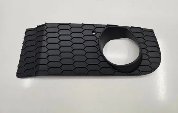 BMW X3 E83 Front fog light trim/grill 3414311