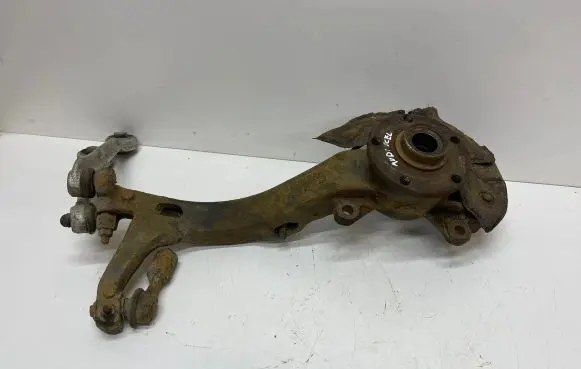 Audi A6 Allroad C5 Front wheel hub spindle knuckle 4z7407257