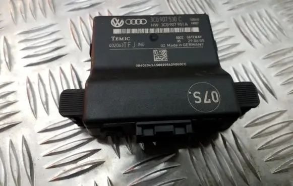 Volkswagen PASSAT B6 Other control units/modules 3C0907530C