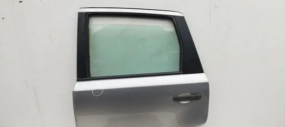 Nissan Note (E11) Rear door