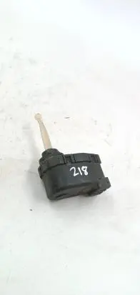 BMW 3 E36 Headlight level adjustment motor 0307851327 VAD12V288