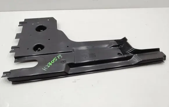 Volkswagen Caddy Engine splash shield/under tray 5R3825102J