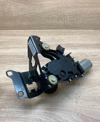 BMW 5 E60 E61 Rear door window regulator motor 0390201597