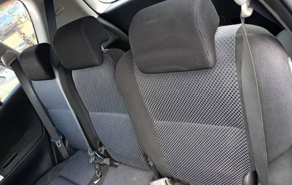 Toyota Corolla Verso E121 Second row seats 