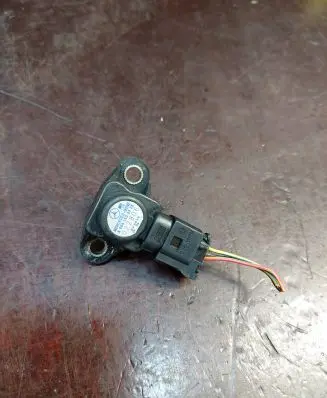 Mercedes-Benz C W203 Air pressure sensor A0041533328