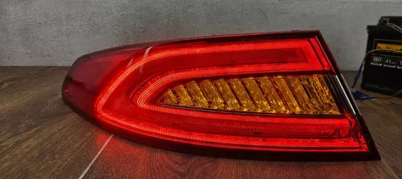 Jaguar XF X250 Rear/tail lights CX23-13405-AC VPCX2X-13A518-AE