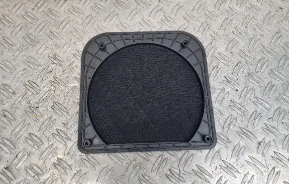 Mini Cooper Countryman R60 Subwoofer grill/trim 9800513