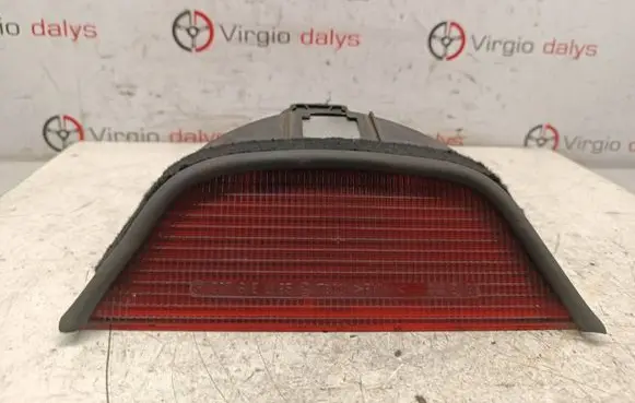 BMW 5 E39 Third/center stoplight 8360568