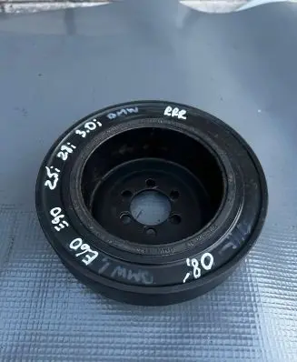 BMW 5 E60 E61 Crankshaft pulley 7546087