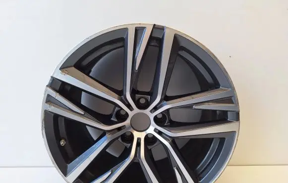 BMW 4 G22 G23 G24 G26 R18 alloy rim 6896770