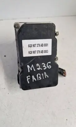 Skoda Fabia Mk1 (6Y) ABS Pump 0265231425 6Q0614417M