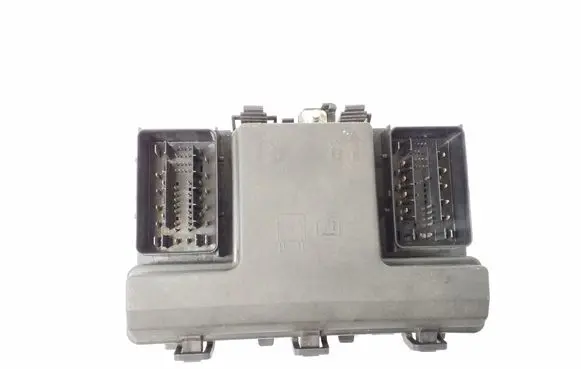 Ford Mondeo MK V Fuse module FG9T14A067EB