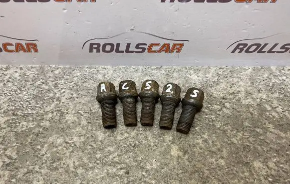Audi A6 S6 C5 4B Nuts/bolts 