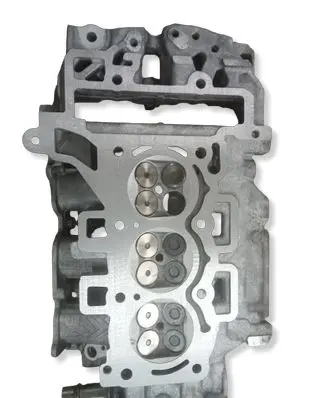 Peugeot 208 I Engine head 9671871510