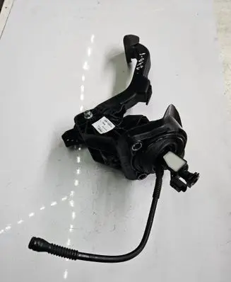 Toyota Proace Clutch pedal 9818902380