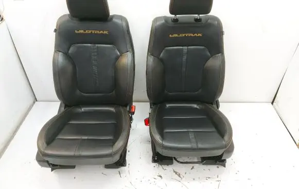 Seat set