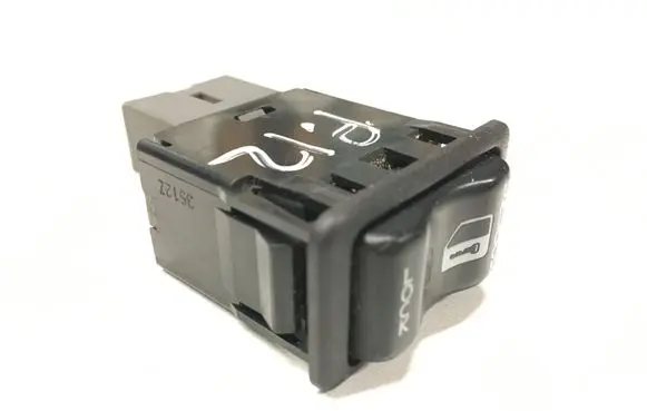 Nissan Primera Central locking switch button 3512Z