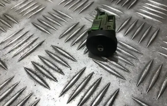 Peugeot Partner Central locking switch button 