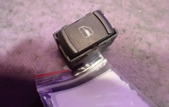 Volkswagen Golf IV Quarter vent window switch 3B0959855B
