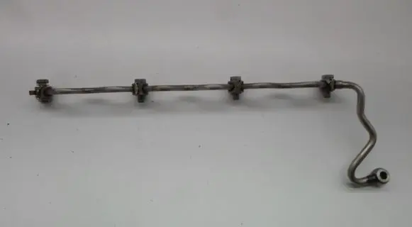 Toyota Hilux (AN10, AN20, AN30) Fuel main line pipe 1KDFTV