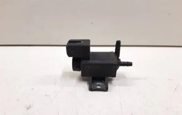 Vacuum valve