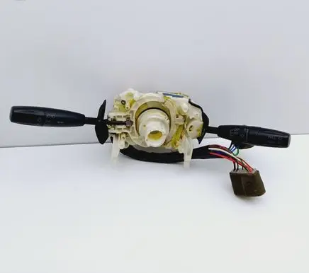 KIA Sephia Wiper turn signal indicator stalk/switch 47331B1000