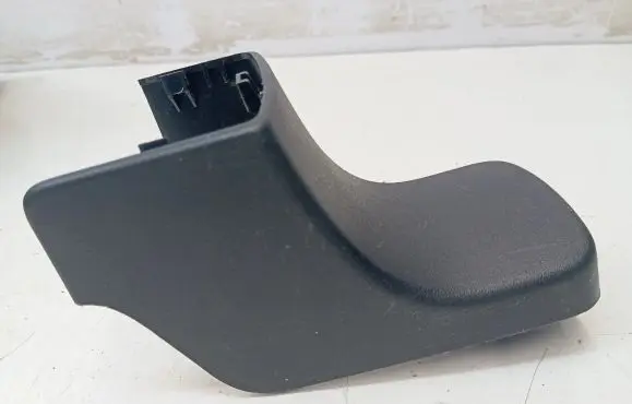 Mitsubishi Outlander Other interior part 6977A067ZZ