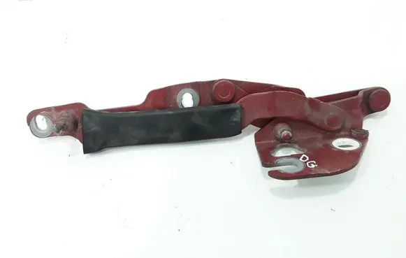 Audi A4 S4 B5 8D Tailgate/trunk/boot hinge 8D5827302A