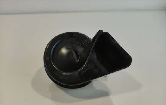 Audi A6 S6 C7 4G Horn signal 4H0951223