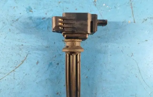 Ford Focus High voltage ignition coil CM5Z12029K