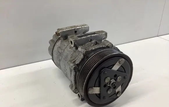 Citroen C4 I Picasso Air conditioning (A/C) compressor (pump) 9651911380