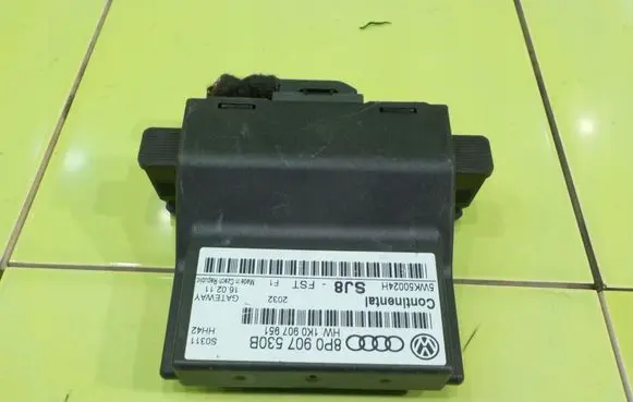 Audi A3 S3 8P Other control units/modules 8P0907530B