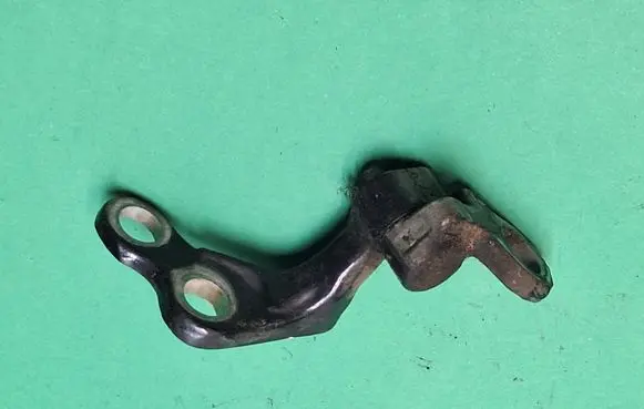 Ford Kuga I Rear door upper hinge 