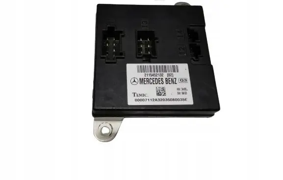 Mercedes-Benz E W211 Comfort/convenience module A2115452132