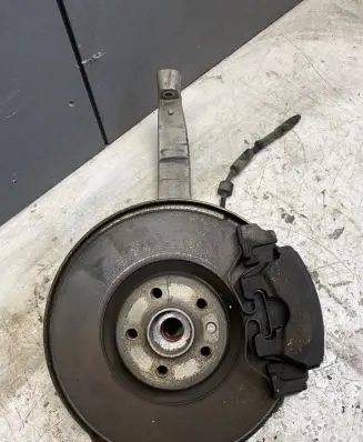 Volvo XC60 Front wheel hub spindle knuckle