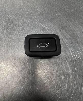 Volvo S70 V70 V70 XC Tailgate/trunk/boot open switch 30739237AA