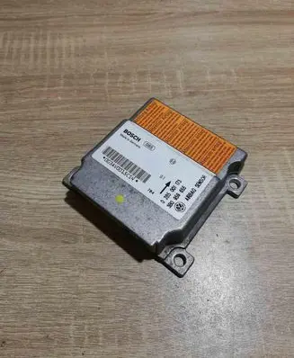 Volkswagen PASSAT B5 Airbag control unit/module 0285001173