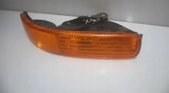 Jeep Cherokee Front indicator light 