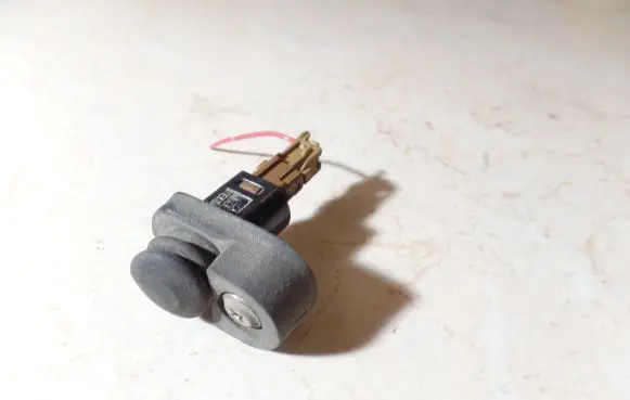 Infiniti G20 Rear door sensor 
