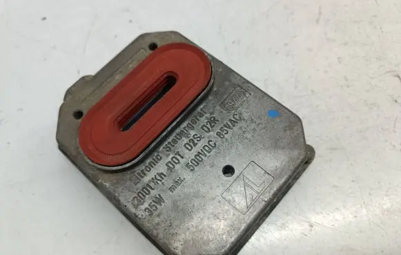 Headlight ballast module Xenon