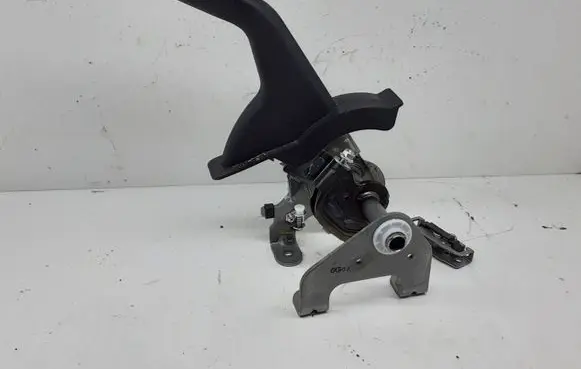 Hyundai Kona I Handbrake/parking brake lever assembly