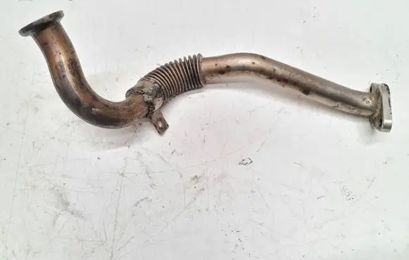 Audi A4 S4 B7 8E 8H EGR valve line/pipe/hose 131521AF