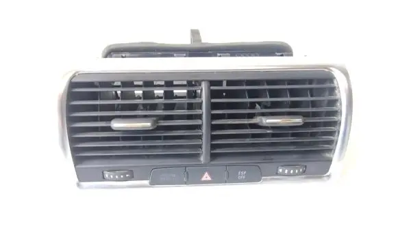 Audi Q7 4L Dash center air vent grill 4L0820951P