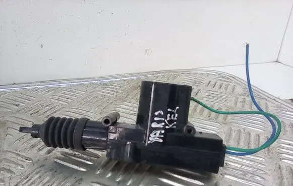 Toyota Yaris Central locking motor 